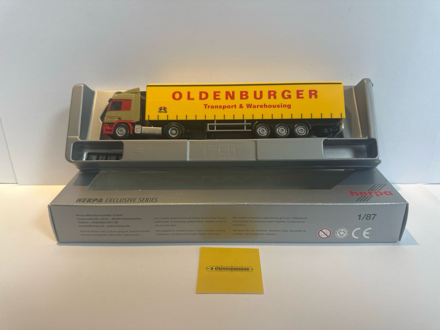 Herpa 1:87 - Mercedes Benz  met Oldenburger oplegger