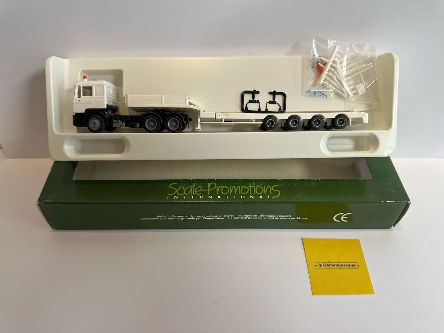 Scale Promotions 1:87 - MAN Dieplader