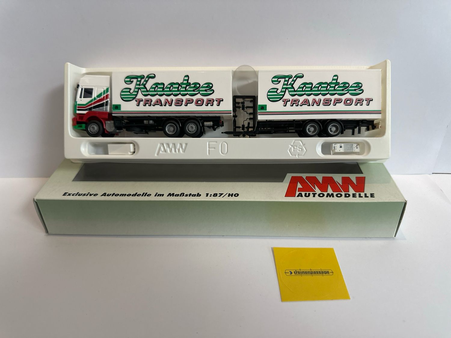 AMW 1:87 - DAF met oplegger en aanhanger "Kaatee"
