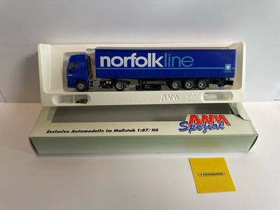AWM 1:87 - Iveco met Norfolkline Maersk oplegger