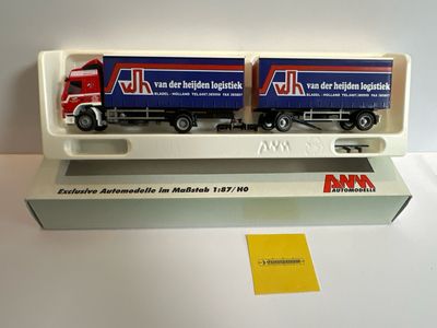AWM 1:87 - Volvo met oplegger en aanhanger "Van der Heijden logistiek"