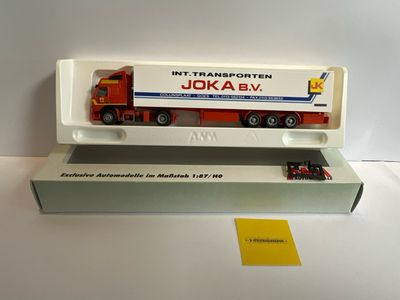 AWM 1:87 - Volvo FH met oplegger JOKA B.V