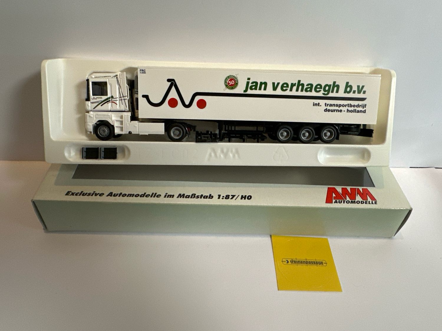 AWM 1:87 - Renault met oplegger  "Jan Verhaegh b.v."