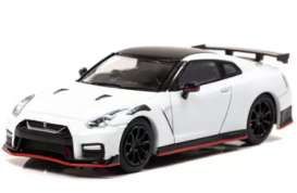 Carnel 1:64 - Nissan GT-R NISMO (R35), brilliant white pearl