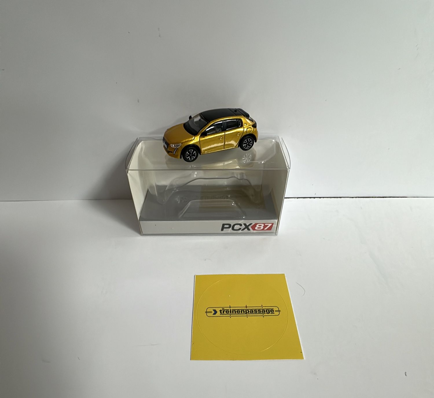 PCX 1:87, Peugeot 208 II, Yellow Metallic