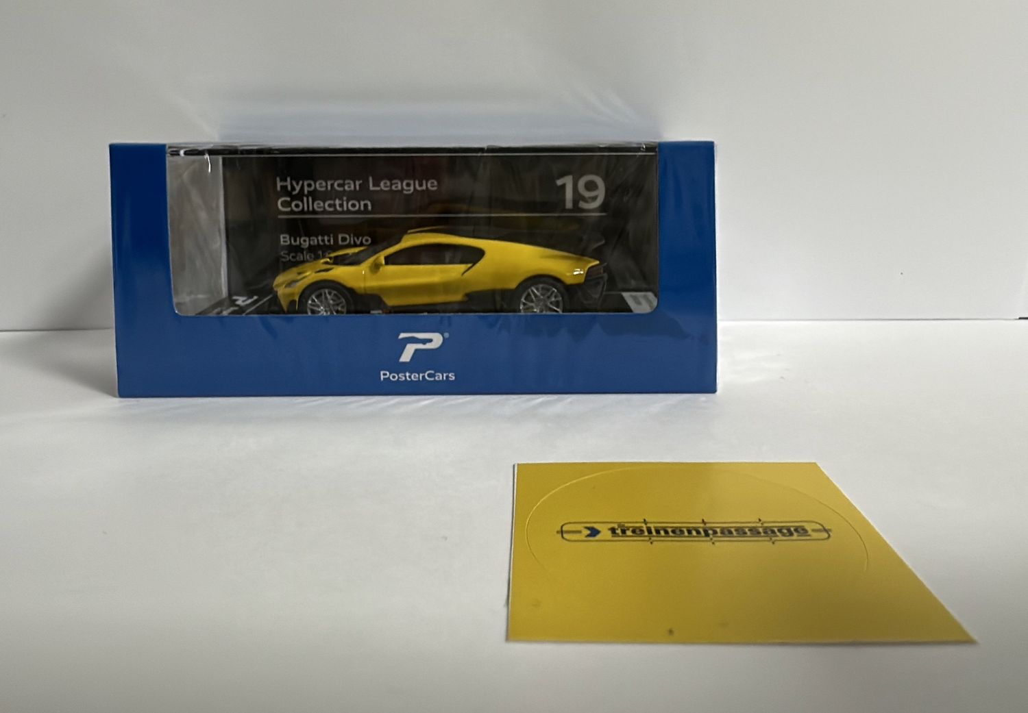 Postercars 1:64 - Bugatti Divo, geel