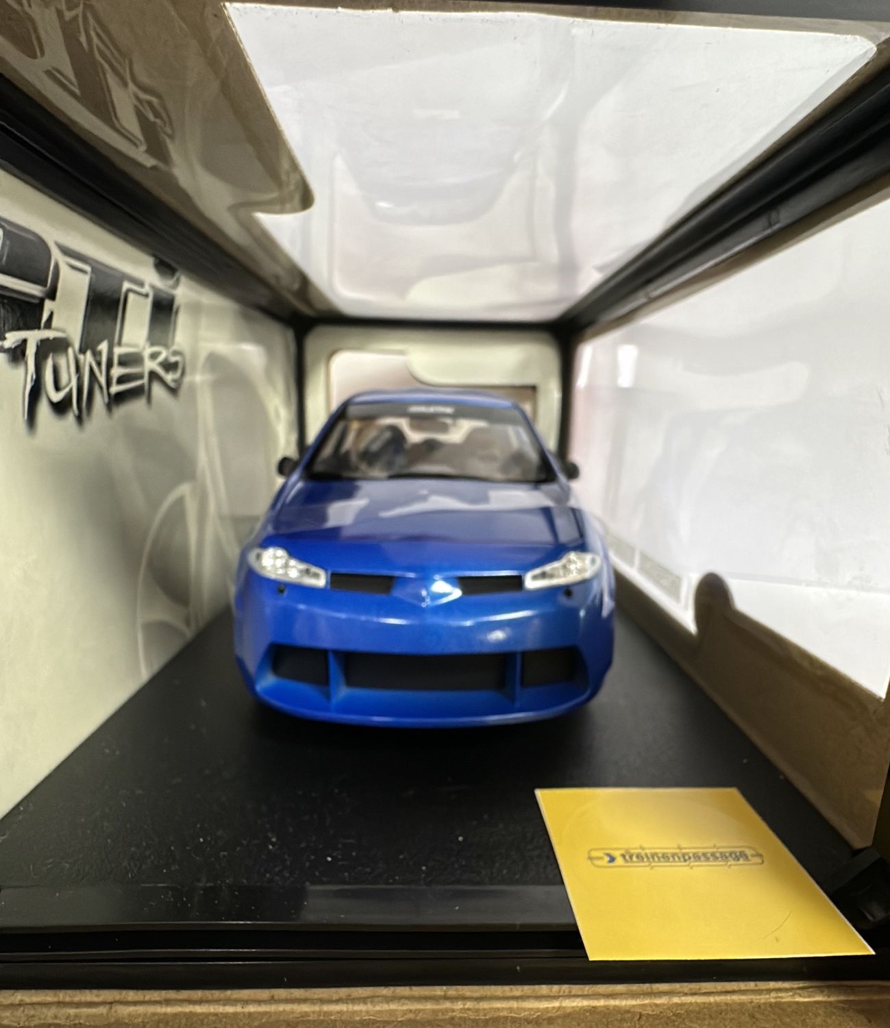 Norev 1:18 - Renault Megane Vampire Blue