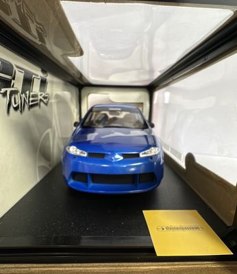 Norev 1:18 - Renault Megane Vampire Blue
