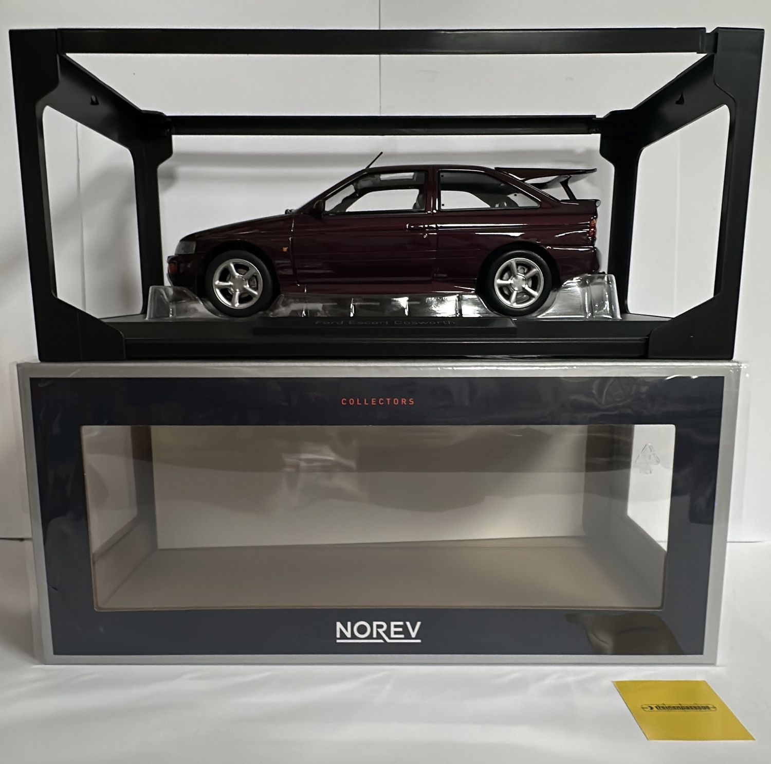 Norev 1:18 - Ford Escort Cosworth 1992, Violet Metallic