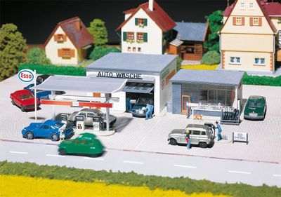 Faller 191843 - Tankstation met wasstraat,H0