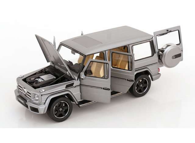 iScale 1:18 - Mercedes Benz, G-Klasse (W463) Designo, 2015, Matgrijs