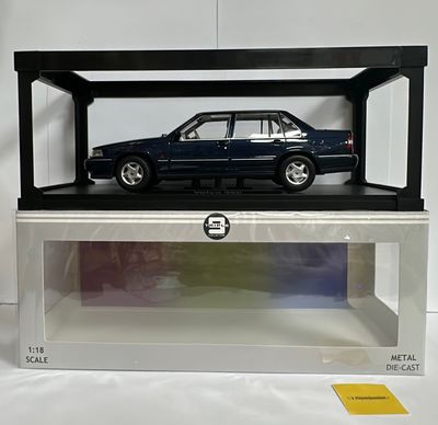 Triple 9 1:18 - Volvo 960, Nautic Blue Pearl, 1996
