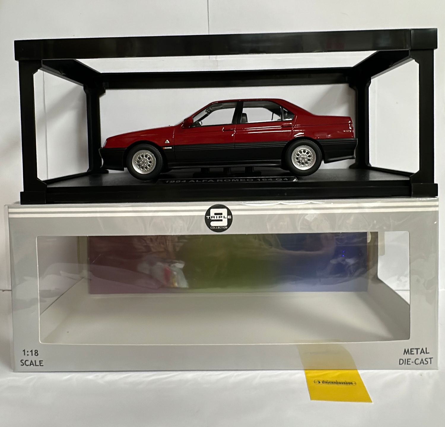 Triple 9 1:18 - Alfa Romeo 164 Q4, Alfa Red, 1994