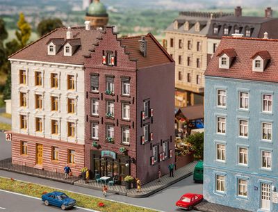 Faller 232334 - Stadhuis met bar, N