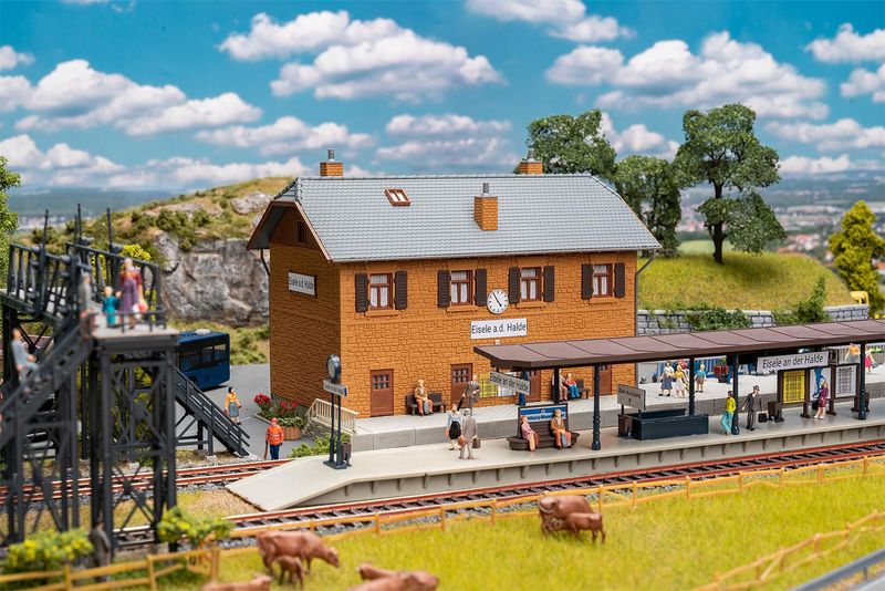 Faller 190095 - Actieset: "Station Eisele op de terril", H0