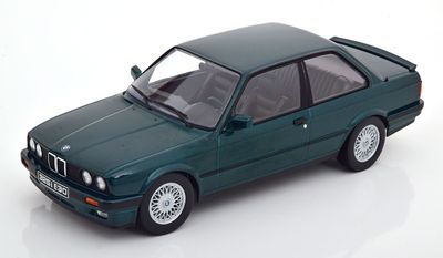 KK-Scale 1:18 - BMW 325i E30 M-Paket 1, 1987, dunkelgrĂĽn-metallic