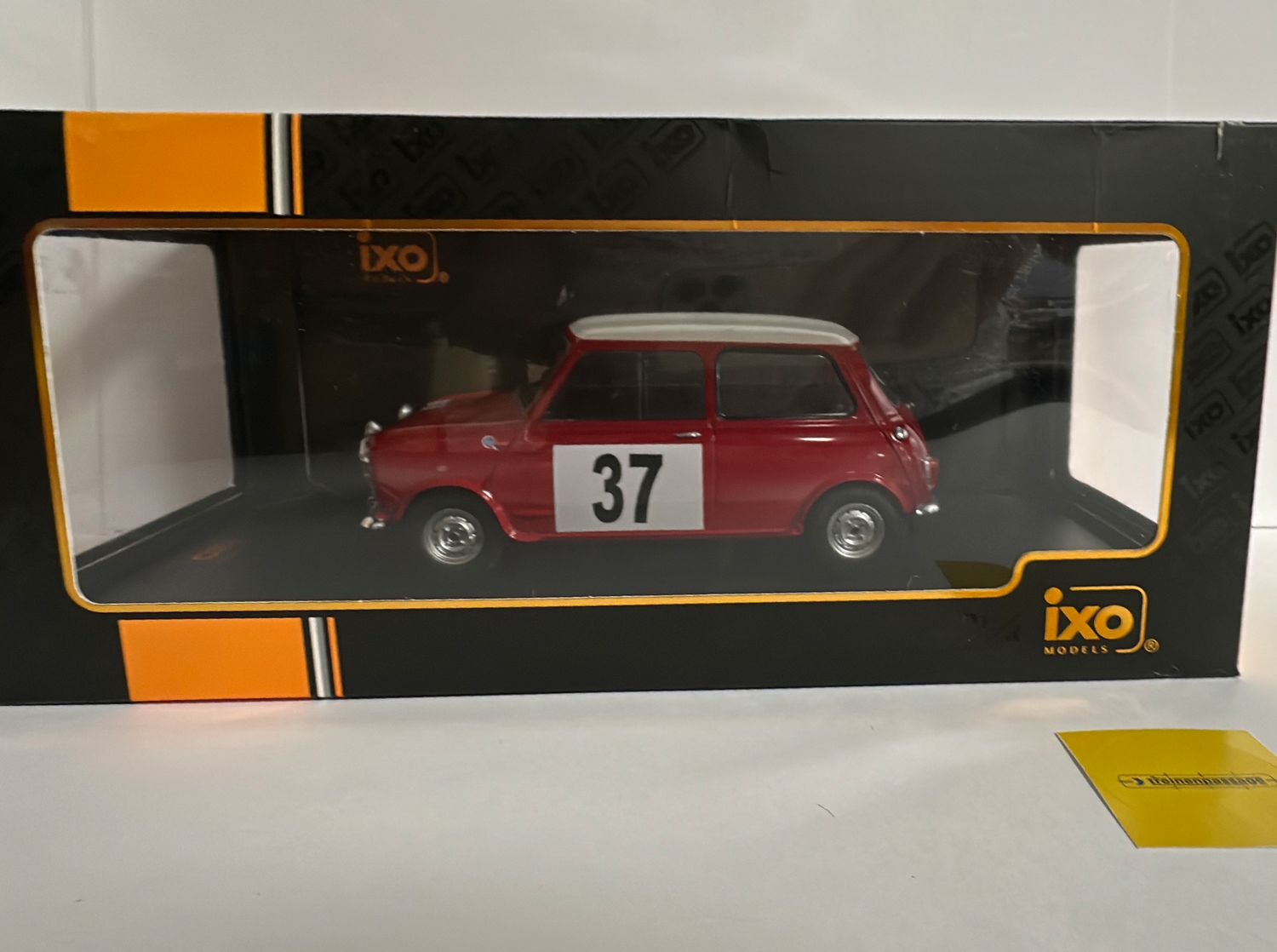 IXO 1:18 - Mini Cooper S No.37, RAC Rally 1965 Källstrom/Björk