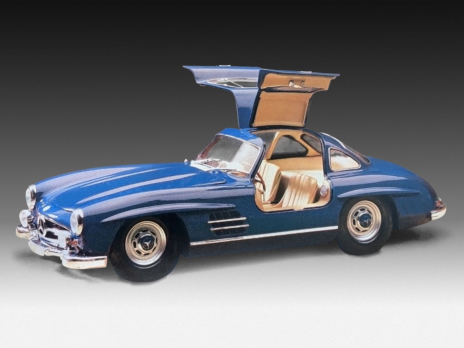 Revell 05614 - Gift Set Mercedes-Benz 300 SL "140 Years MB" (incl. lijm en verf), 1:24