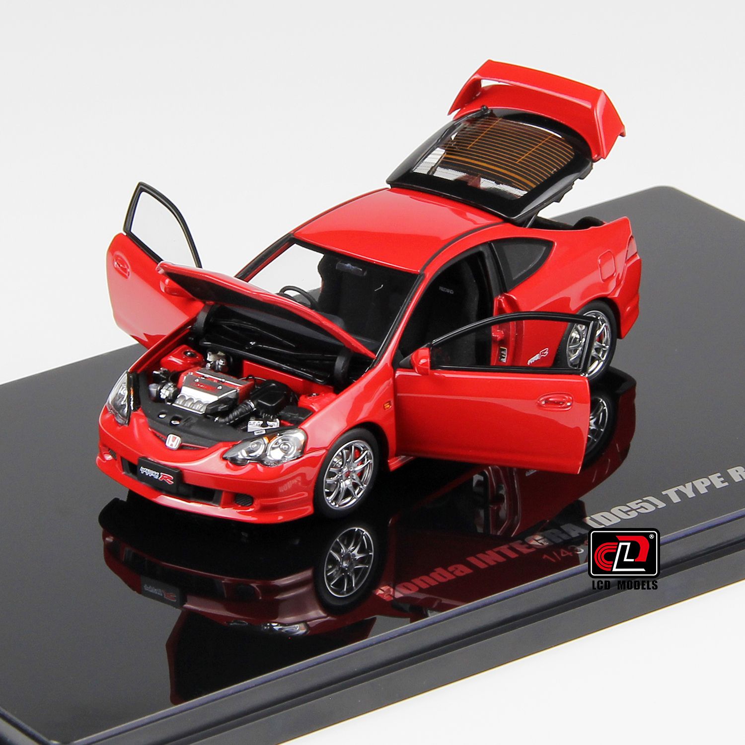 LCD 1:43 - Honda INTEGRA (DC5) TYPE R-Milan Red