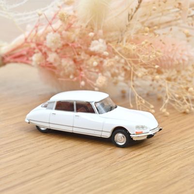 Norev 1:87 - Citroën DS 23 1972, Meije White
