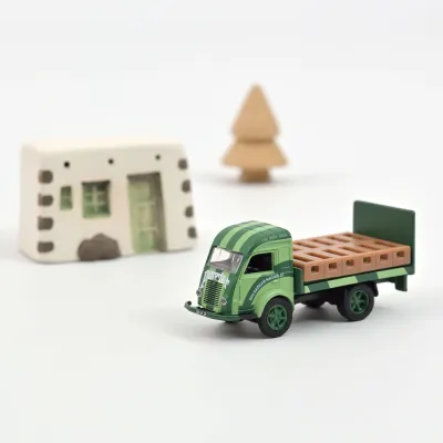 Norev 1:87 - Renault Galion 1963 Perrier, Groen