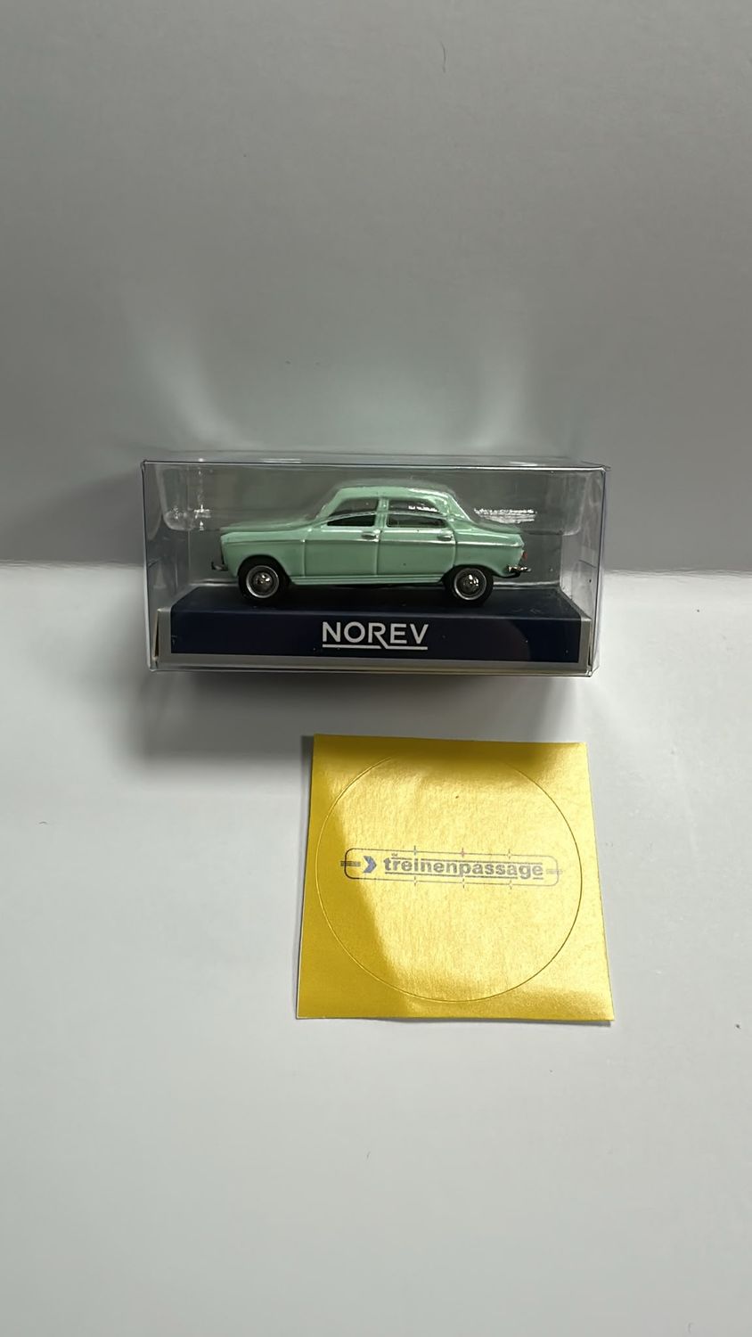 Norev 1:87 - Peugeot 204 1966, Lichtgroen