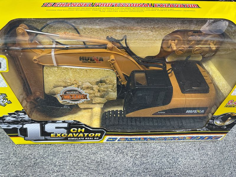 Carson 500907332 - 1:16 | Rupsgraafmachine 2.4 GHz RTR