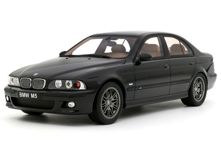 OttOmobile 1:18 - BMW 5 (E39) M5 '00, zwart metallic (Black saphire)