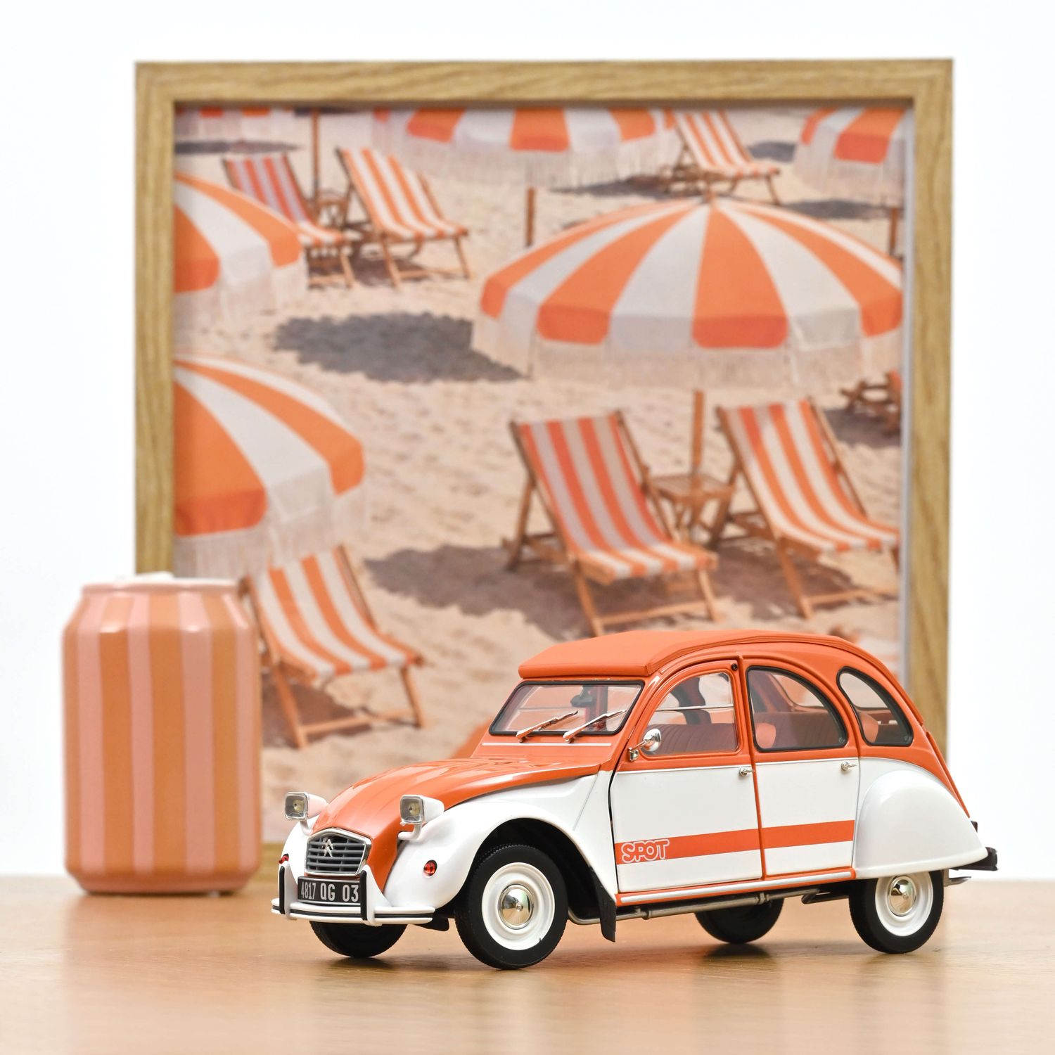 Norev 1:18 - Citroën 2CV Spot (1976), oranje/wit