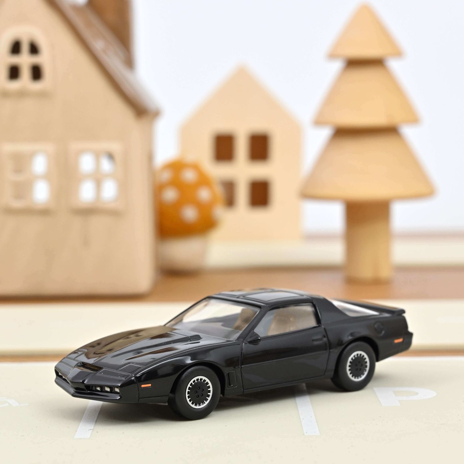 Norev 1:43 - Pontiac Firebird Trans Am KITT (1982), zwart