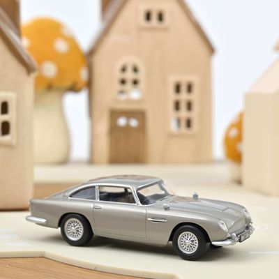 Norev 1:43 - Aston Martin DB5 (1963), zilvergrijs