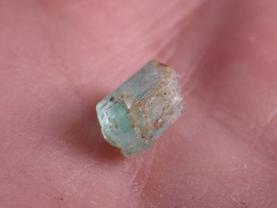 Beryl var. emeraude