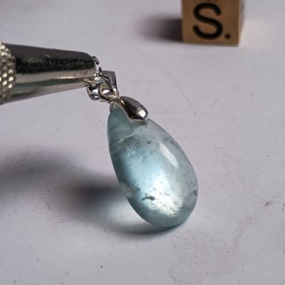 Pendentif aigue marine goutte  gemme