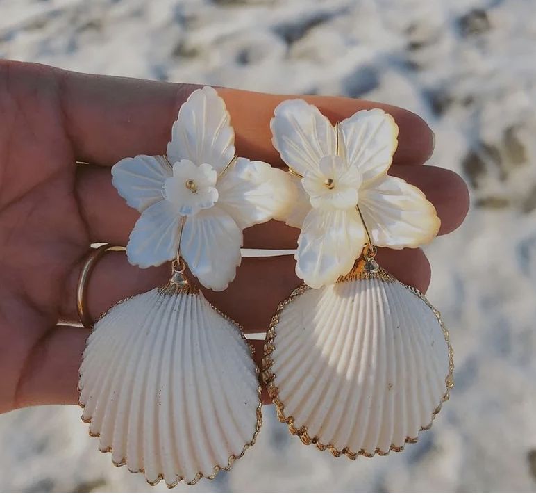 White La Mer Earrings