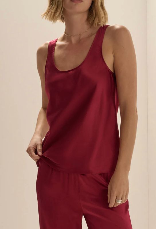 The Clean Cut Tank CRANBERRY