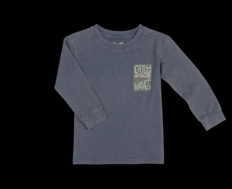 Catch Waves Light LS Shirt