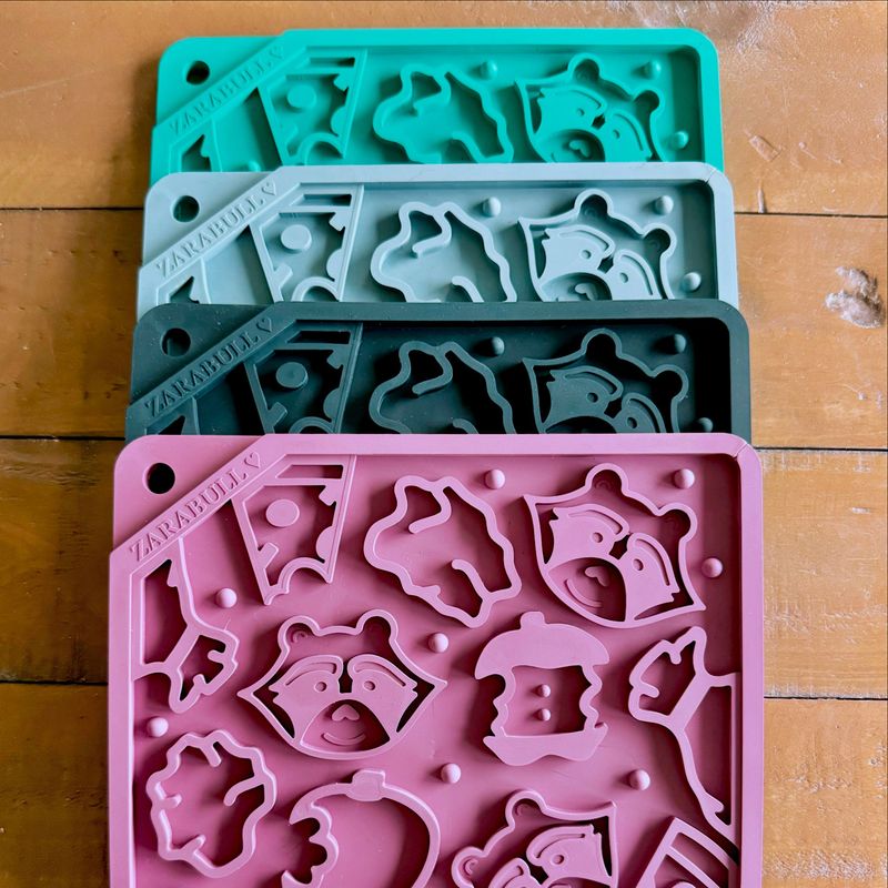 Zarabull - Trash Panda Lick Mat 8" Square (Asst Colour)