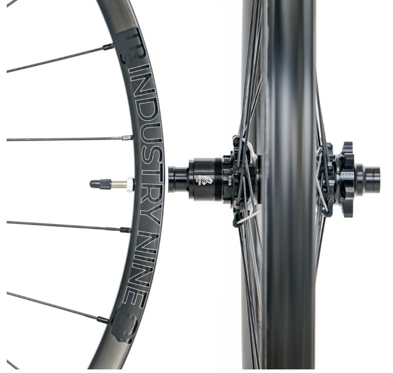 Industry Nine Trail S Carbon/BOOST 29" wheel set 110/148 XD driver