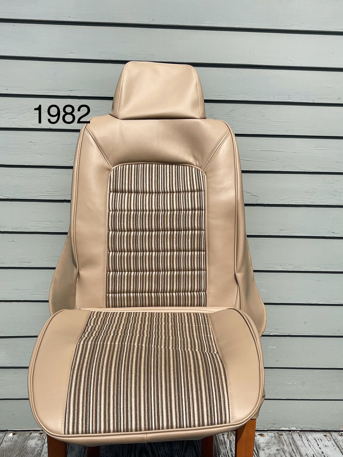 Now available! Front Seats Upholstery Set- 1979-82 Sr5