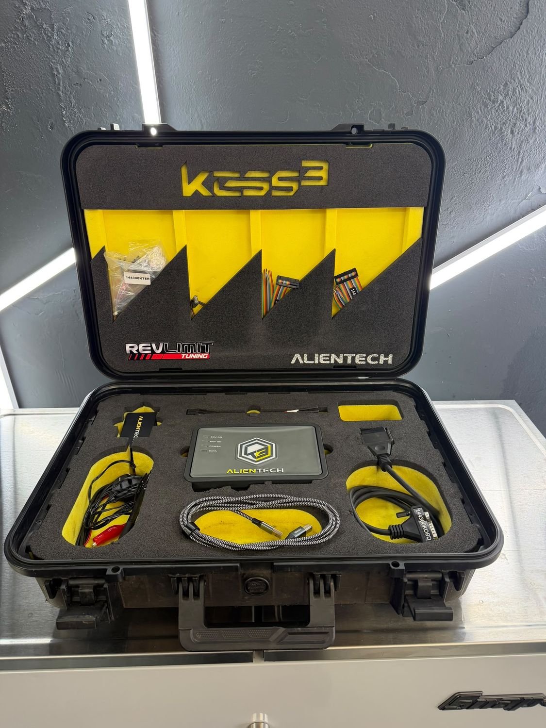 **USED** Alientech Kess3 Tool **USED** Alientech Kess3 Tool