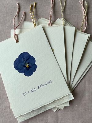 Kaartjes met droogbloemen