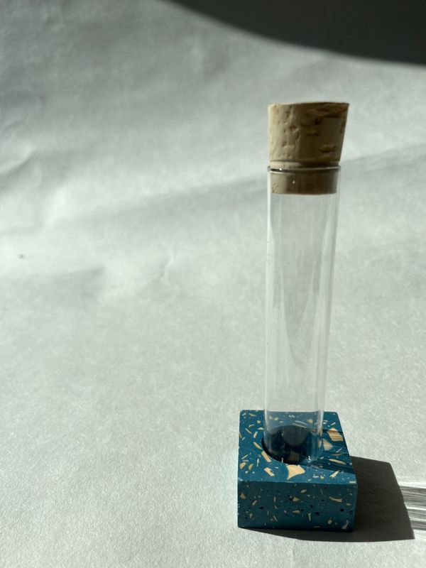 Terrazzo blokje olieblauw/ geel