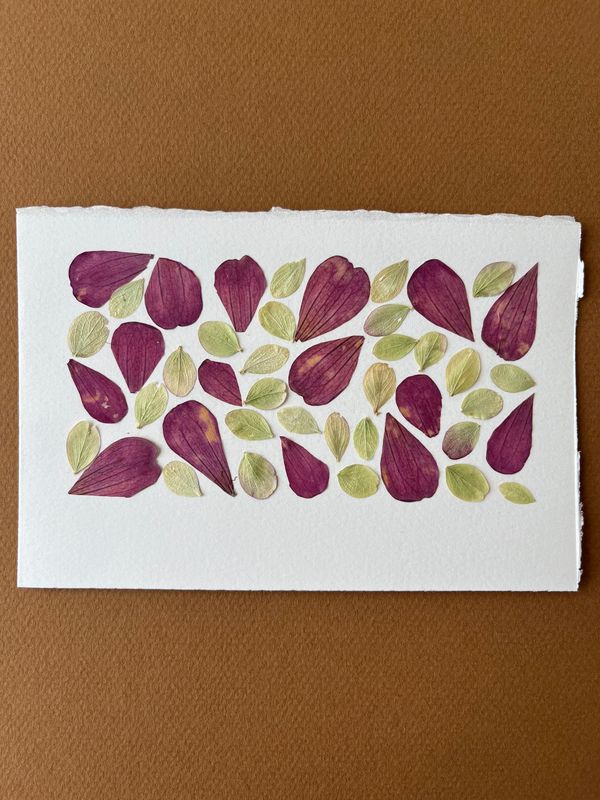 Kaart met droogbloemen