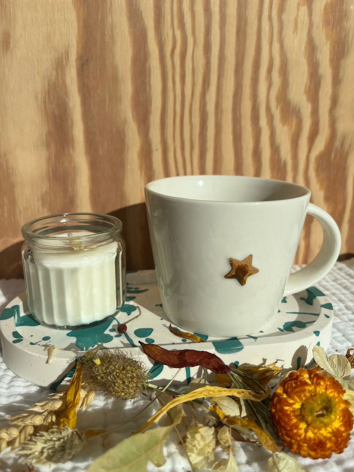 Cadeaubox terrazzoschaaltje met tas en kaarsje.