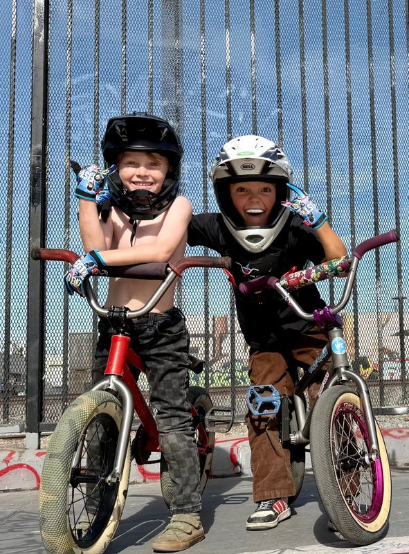 Featherweight 16" Titanium Fork *30mm