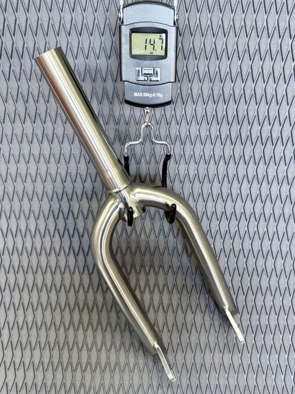 Featherweight 16" Titanium Fork *30mm