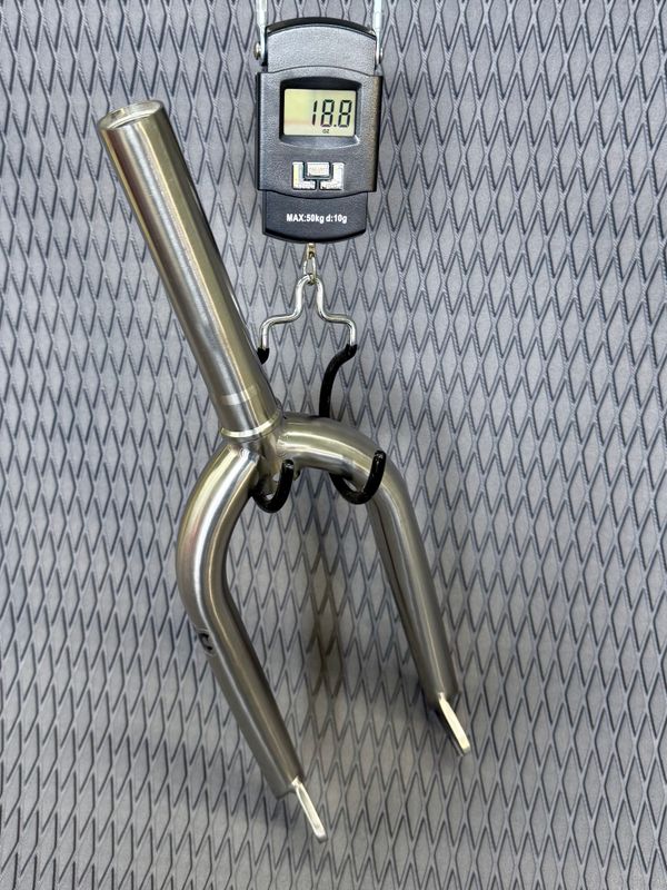 Featherweight 18" Titanium Fork *30mm