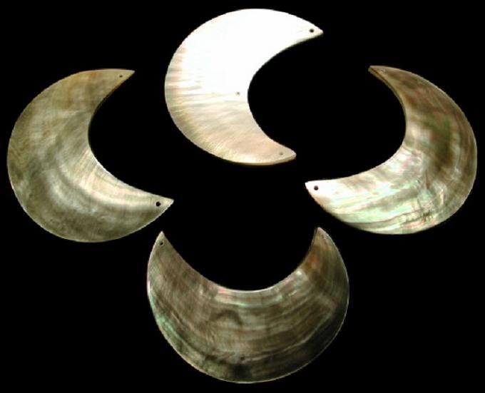 One 2 1/2 to 4  inch moon cut  black lip Oyster shell with a drilled hole   OUT OF STOCK *****