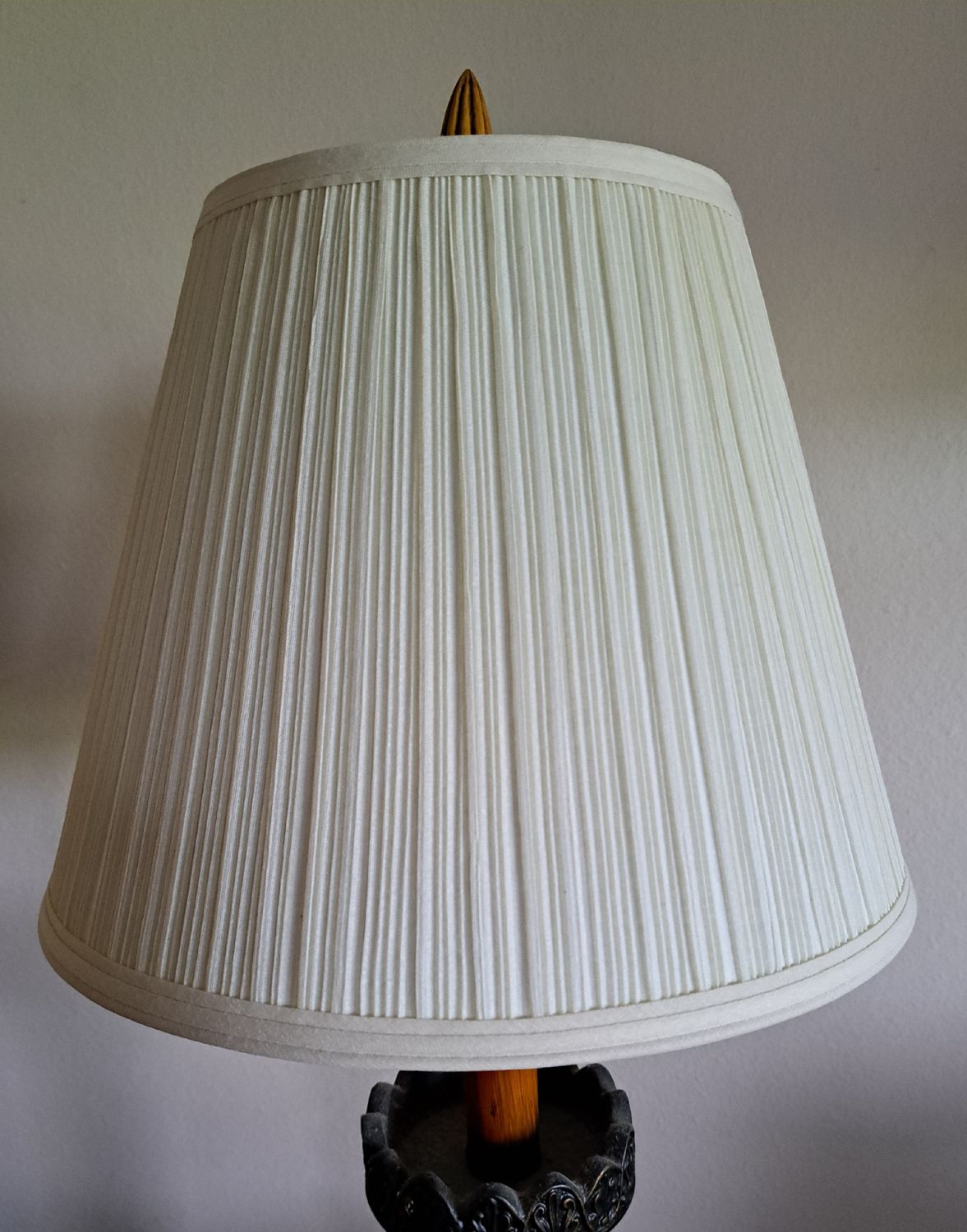 A 7x13x10&quot; off white mushroom pleat lampshade