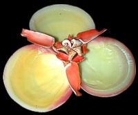 Three Compartment Shell Dish measuring 4 to 5"